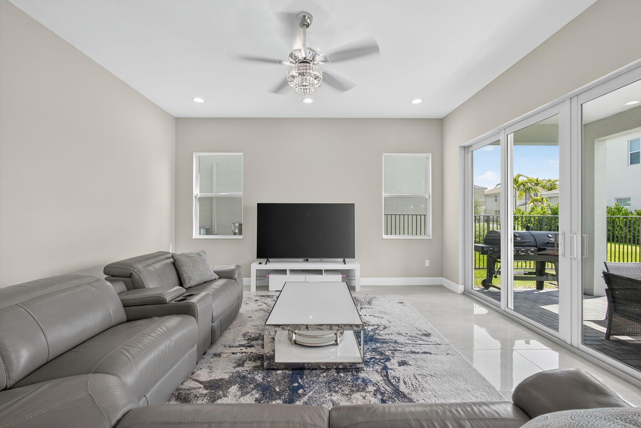 ORCHARDS OF WESTLAKE PHAS - Residential