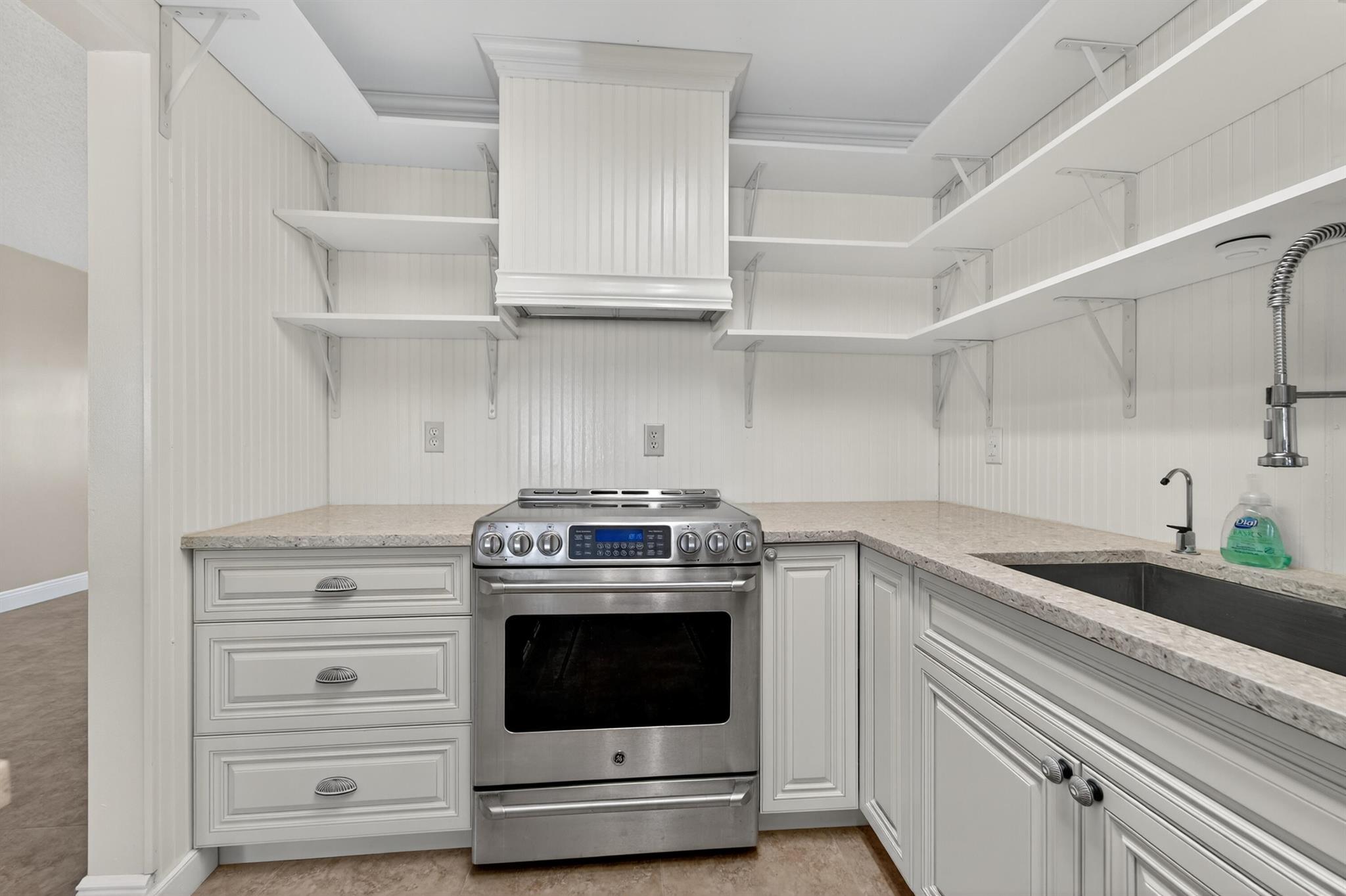 PALM BEACH LEISUREVILLE S - Residential