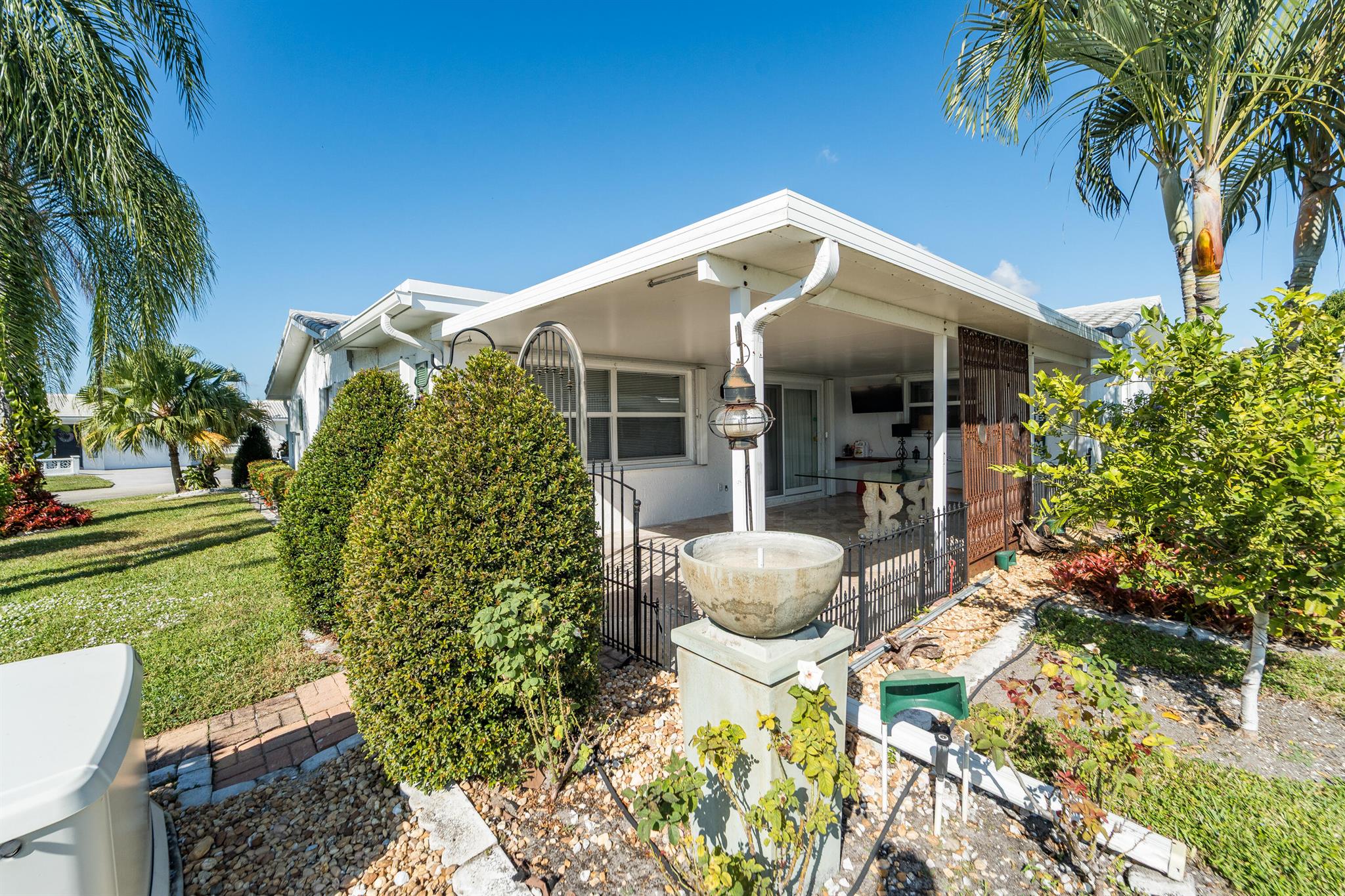PALM BEACH LEISUREVILLE S - Residential
