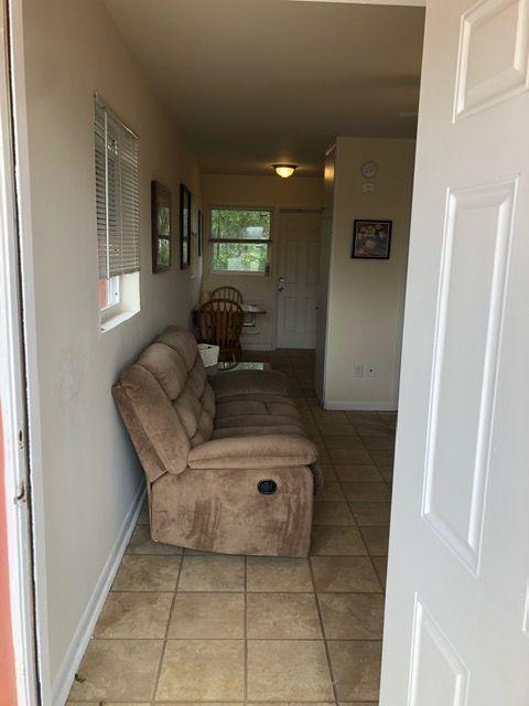 TROPICAL BEACH - Residential Lease