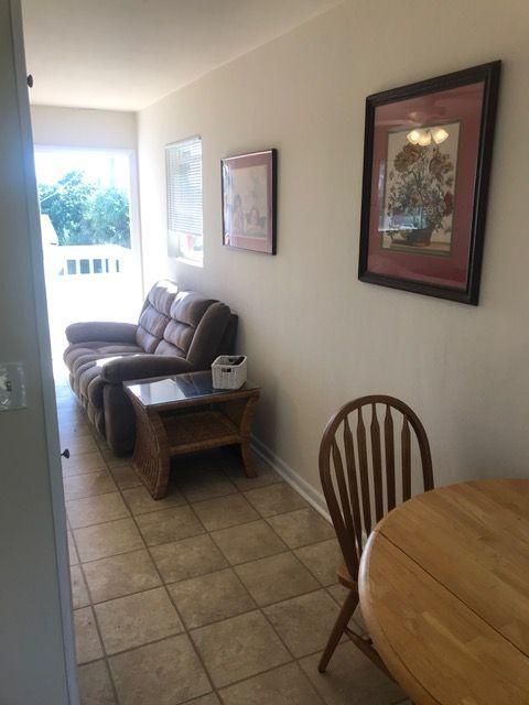 TROPICAL BEACH - Residential Lease