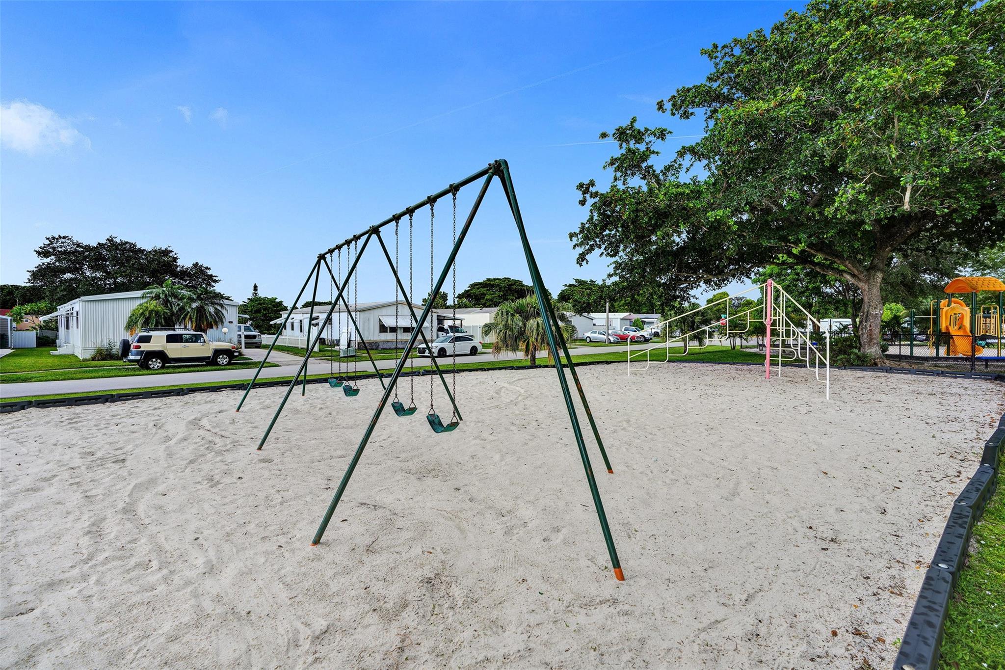 Heritage City Sec 2 81-14 - Land