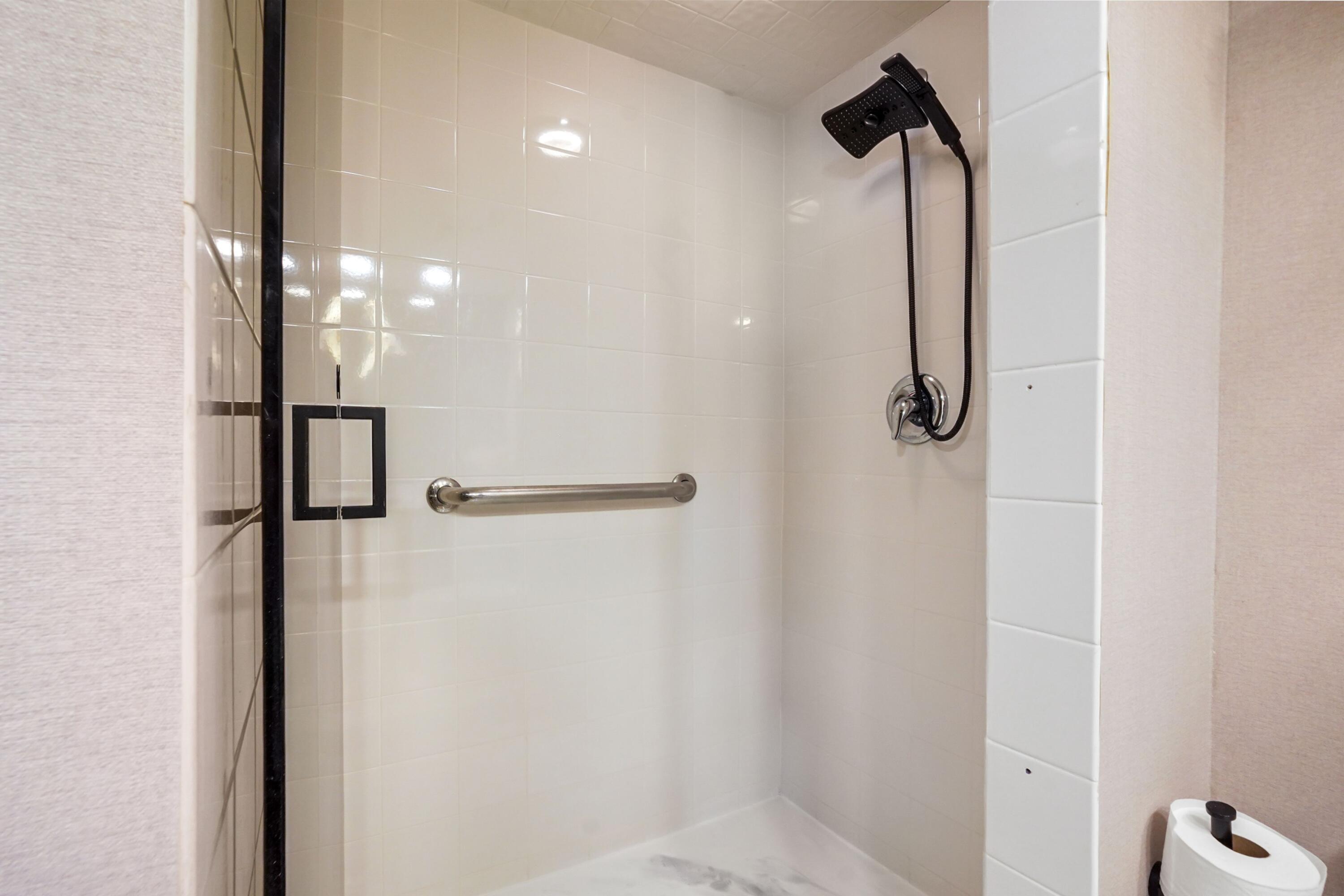 CONSULATE CONDO - Residential