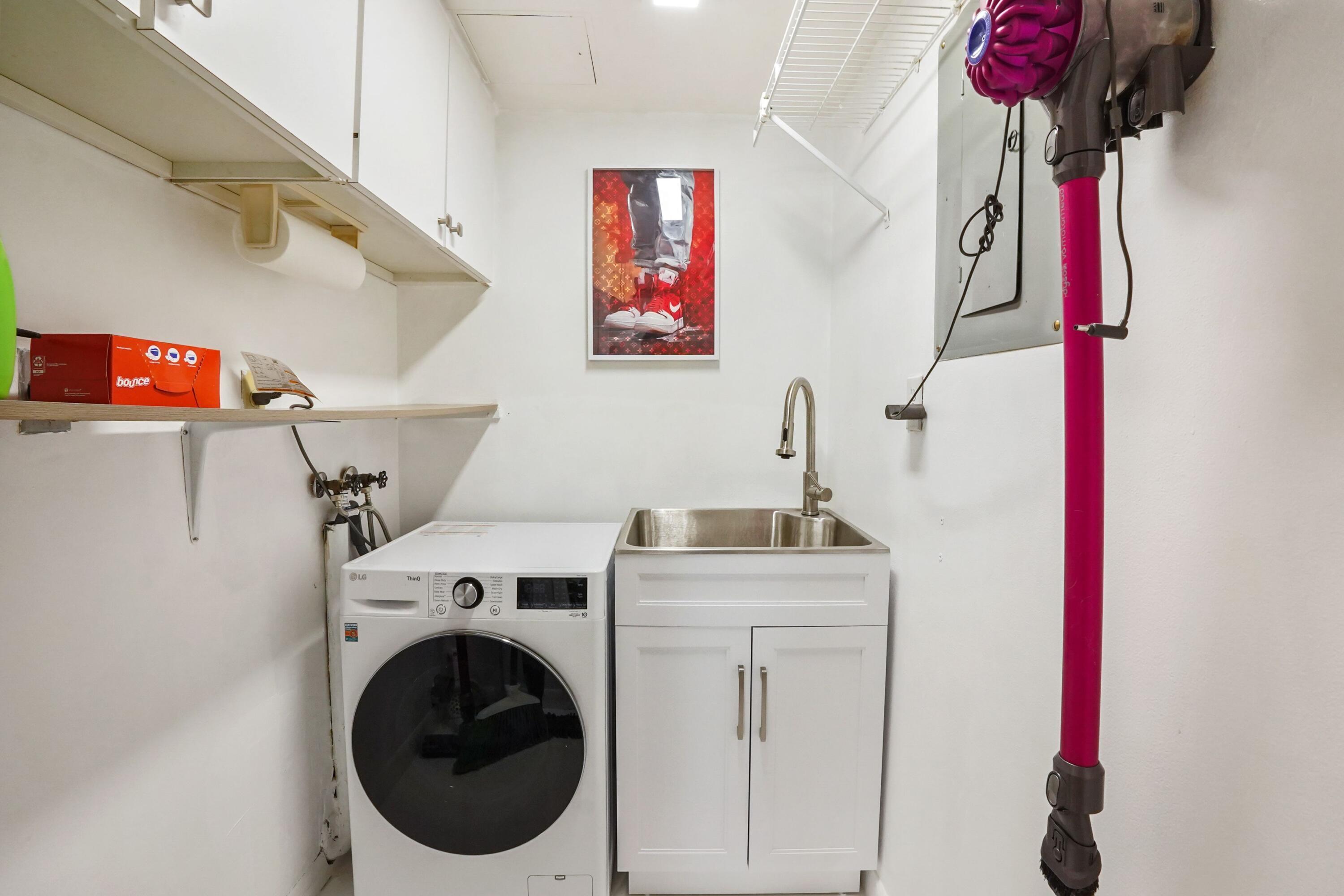 CONSULATE CONDO - Residential