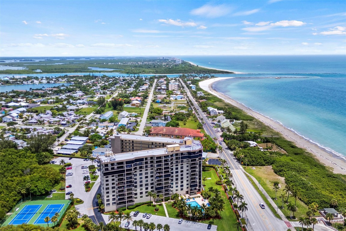 Sea Pointe Towers - Residential