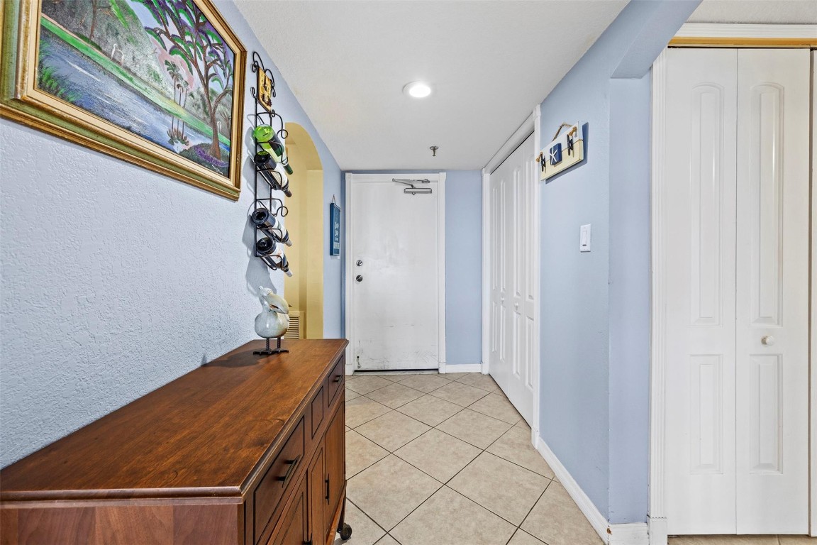 Sea Pointe Towers - Residential