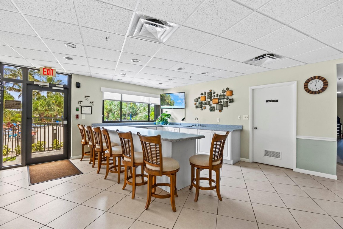 Sea Pointe Towers - Residential