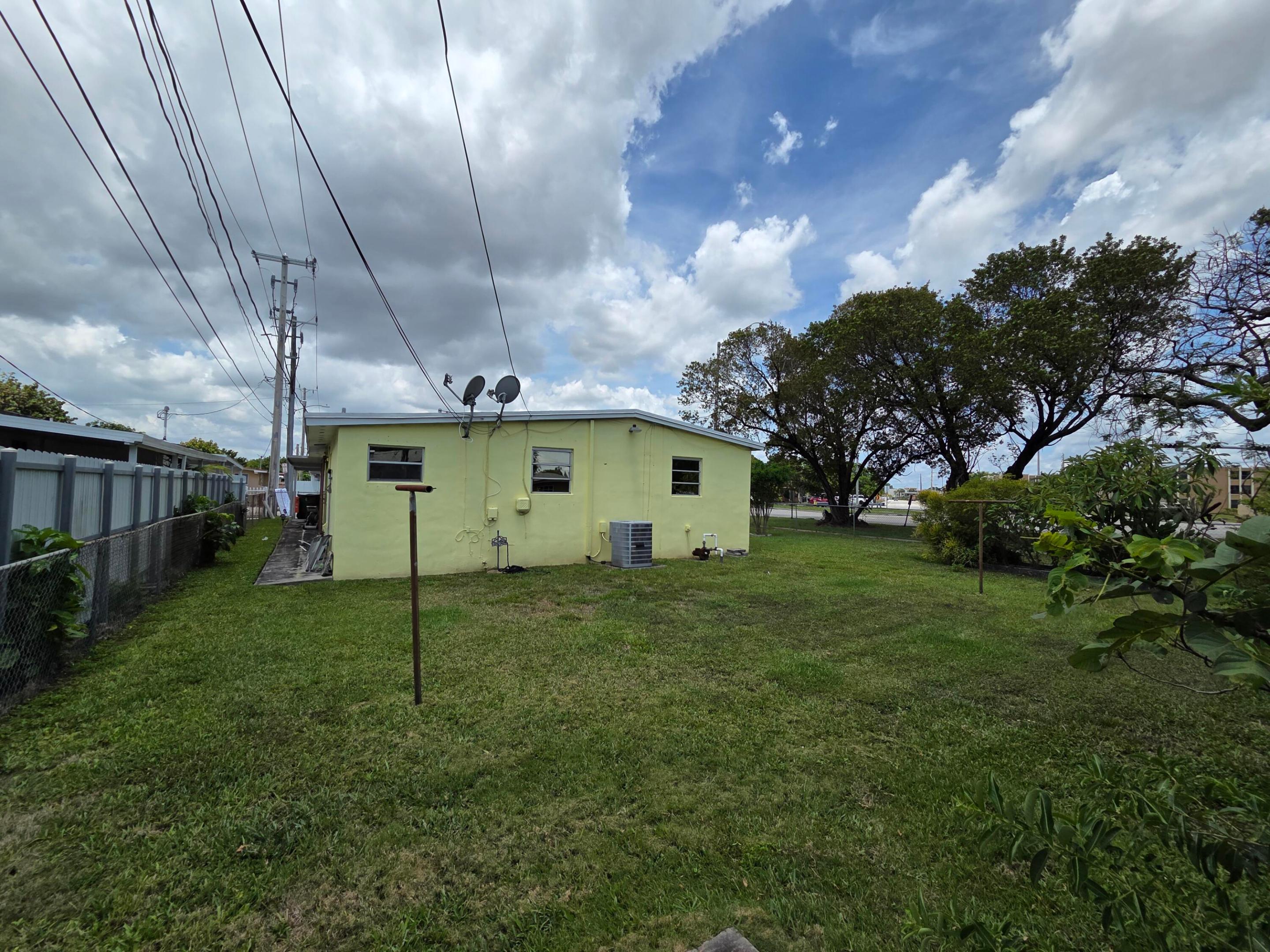 LOVELL PARK - Residential