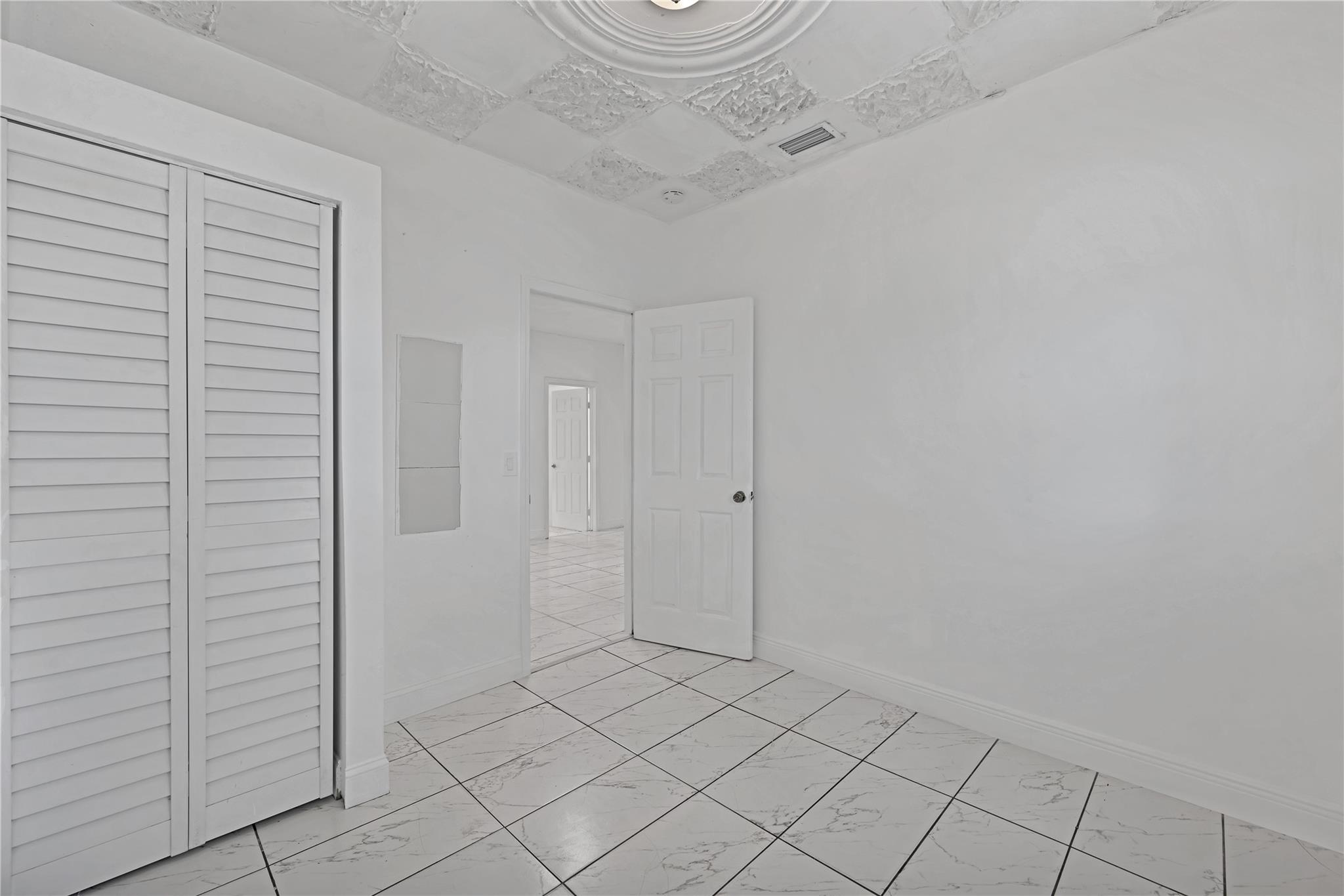 36TH ST MANOR - Residential