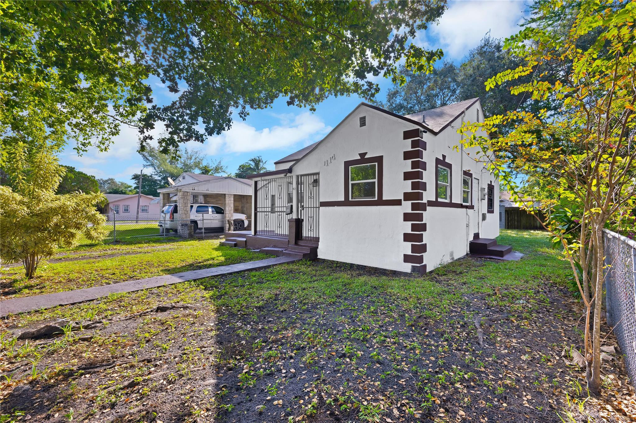 36TH ST MANOR - Residential