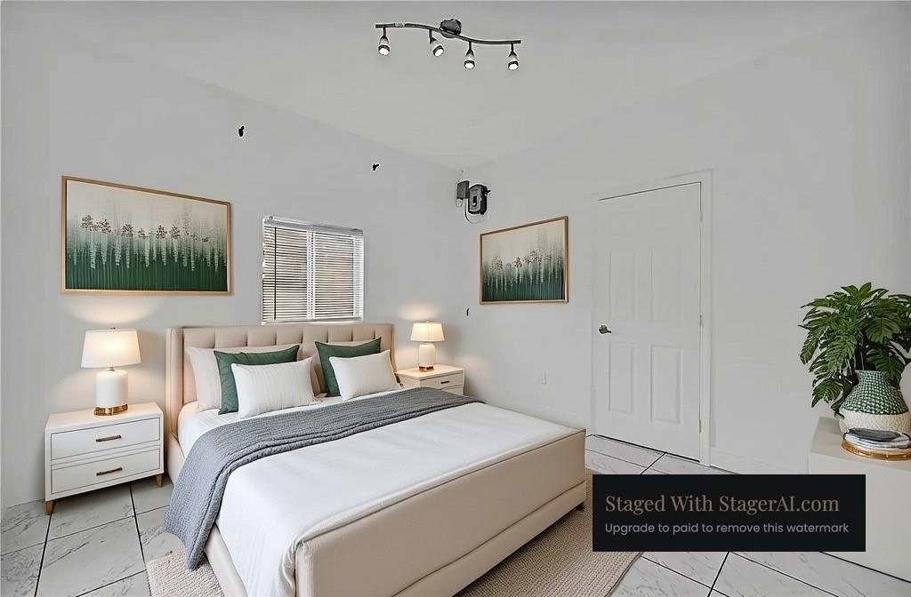 36TH ST MANOR - Residential