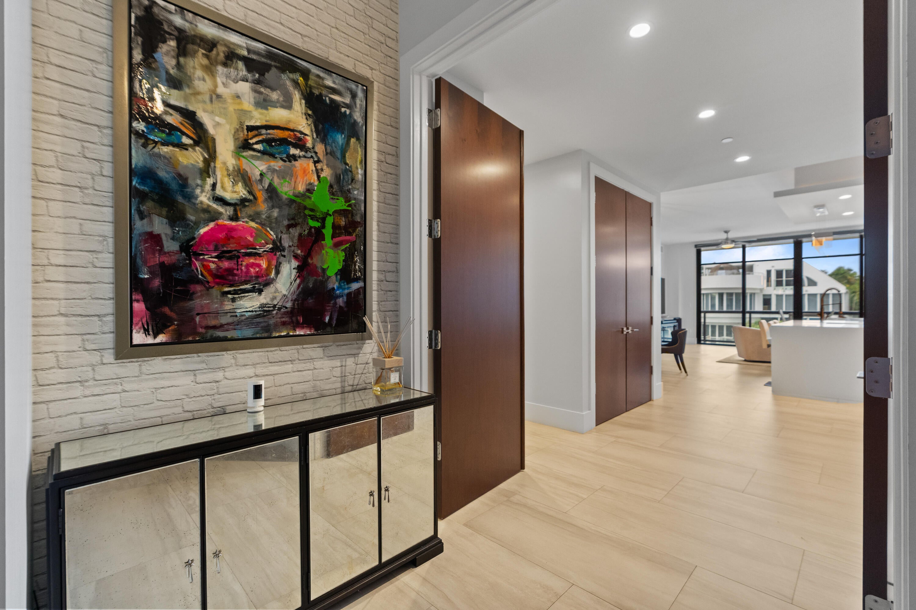 2770 NE 14TH Street 203