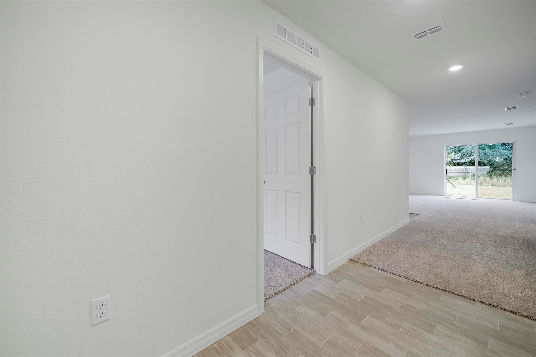 PORT ST LUCIE SECTION 39 - Residential Lease