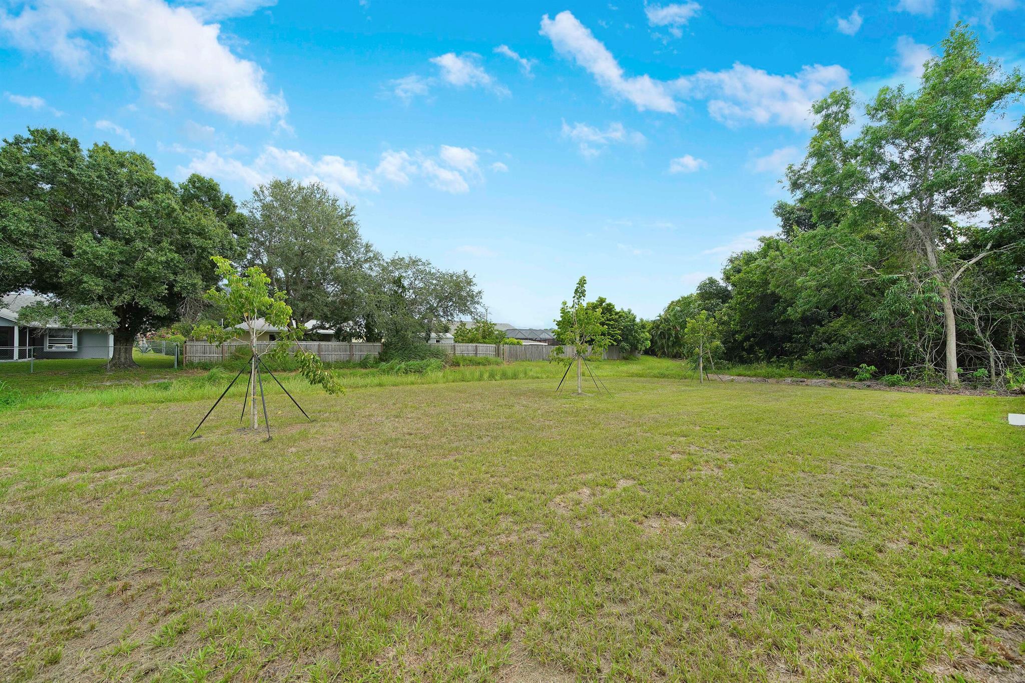 PORT ST LUCIE SECTION 39 - Residential Lease