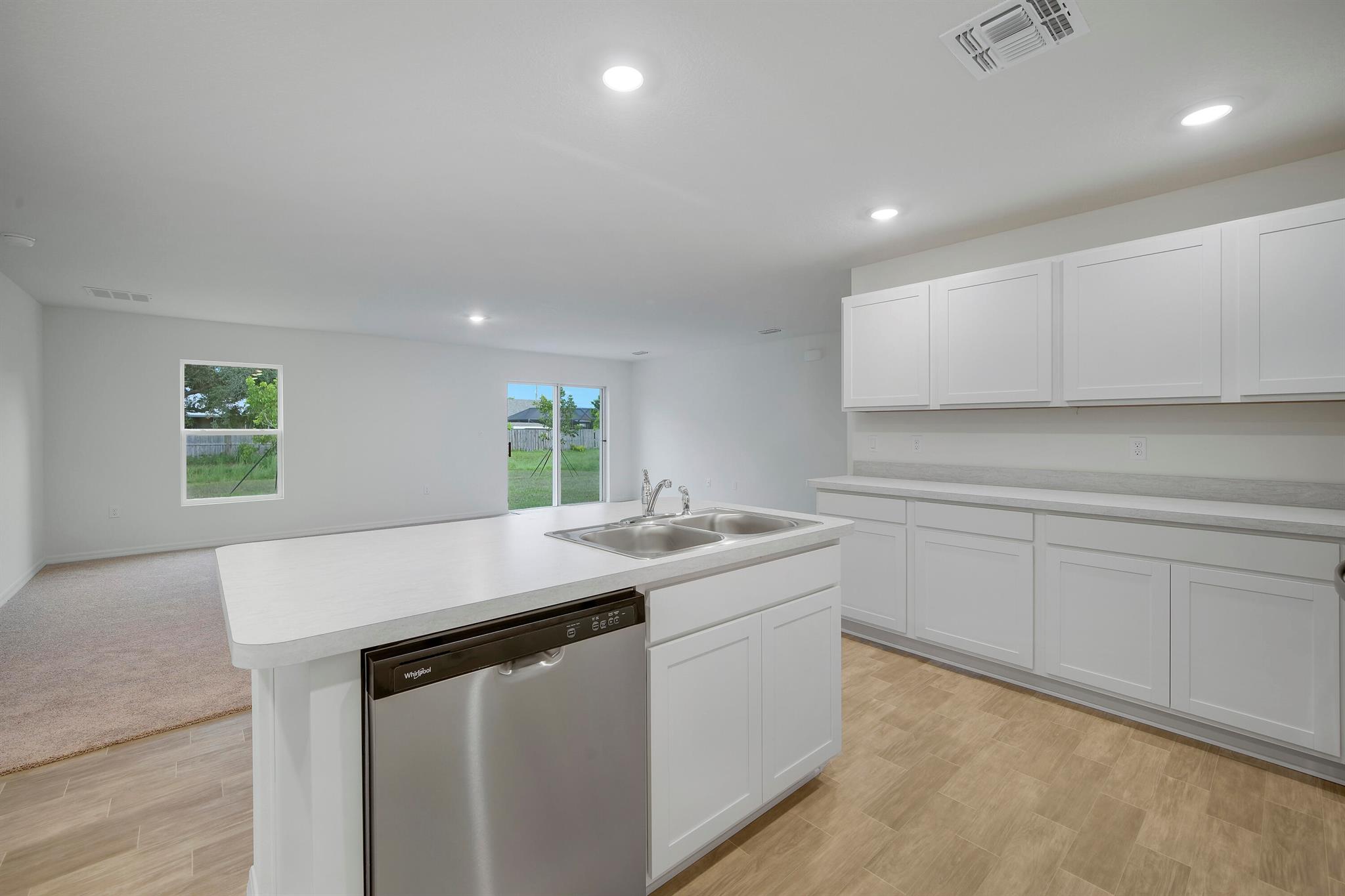 PORT ST LUCIE SECTION 39 - Residential Lease