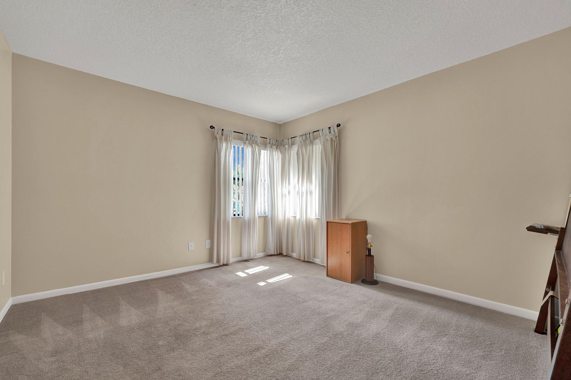 Pine Ridge 112-37 B - Residential