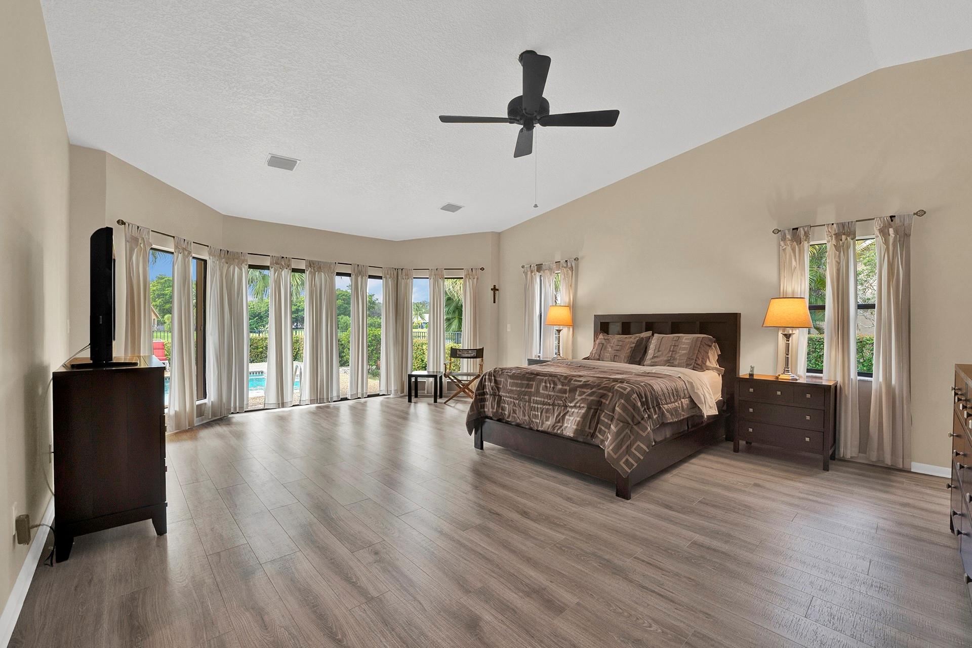 Pine Ridge 112-37 B - Residential