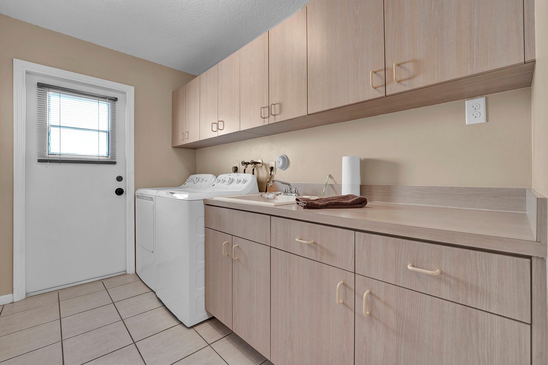 Pine Ridge 112-37 B - Residential
