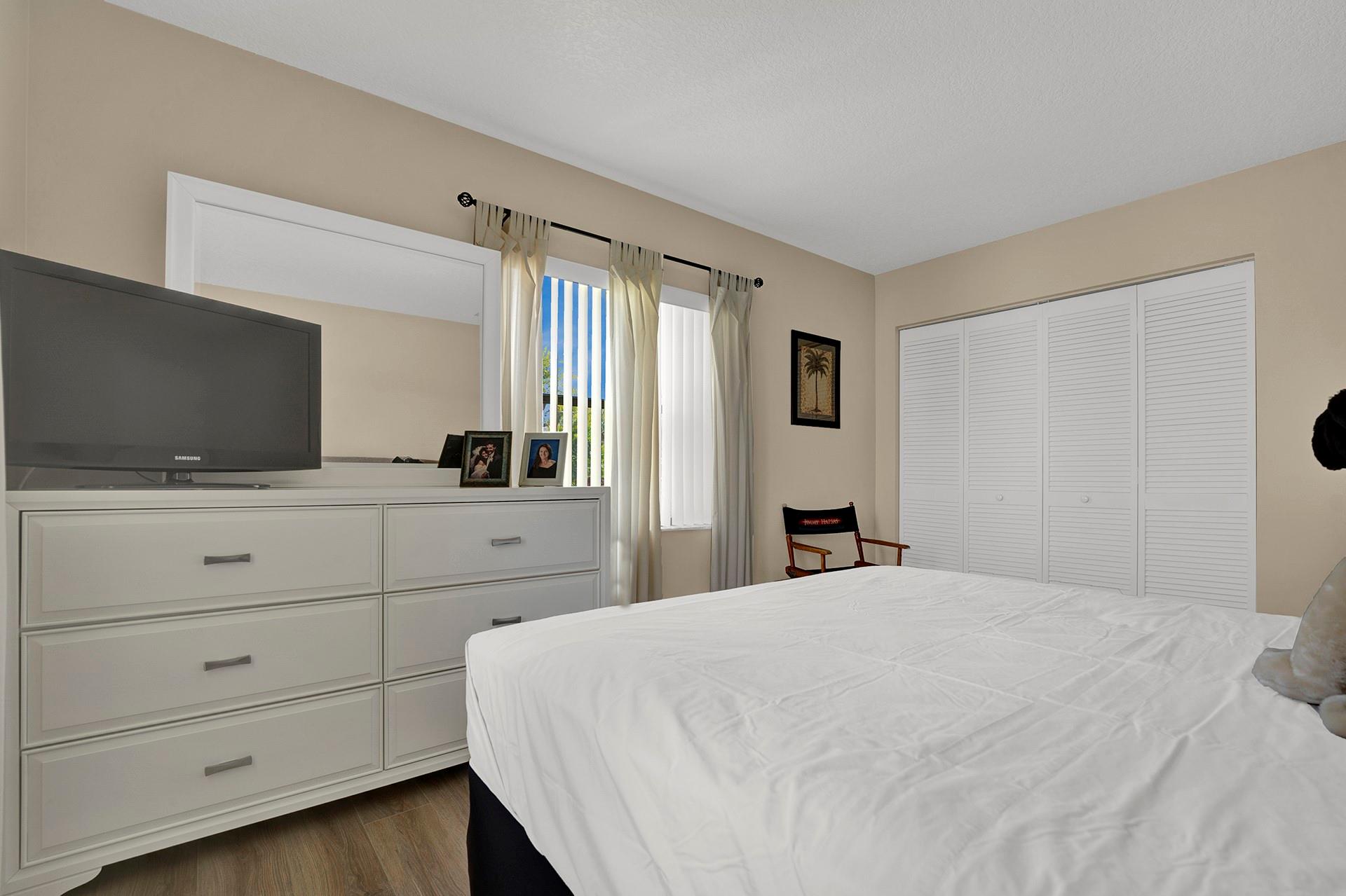 Pine Ridge 112-37 B - Residential