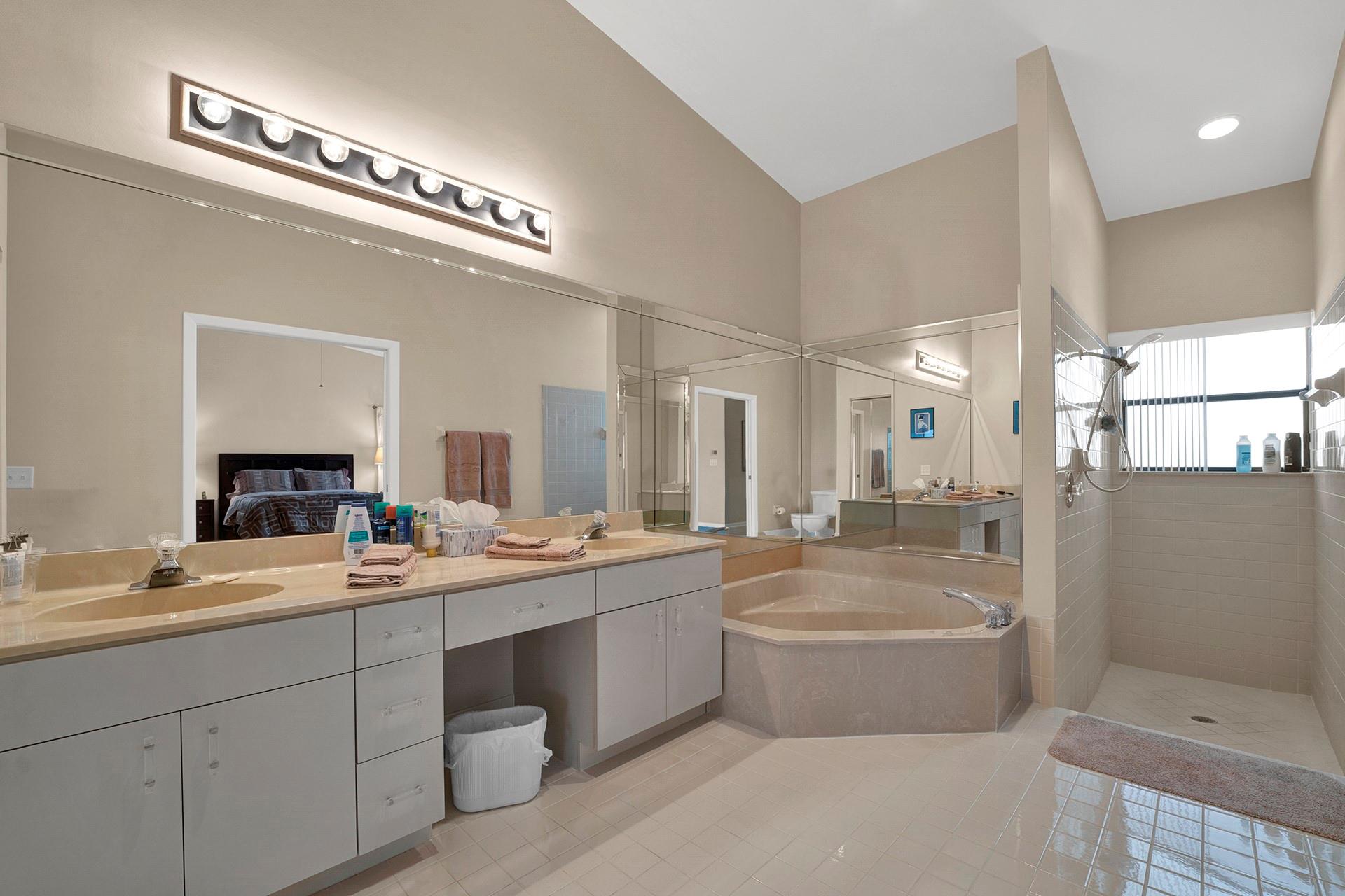 Pine Ridge 112-37 B - Residential