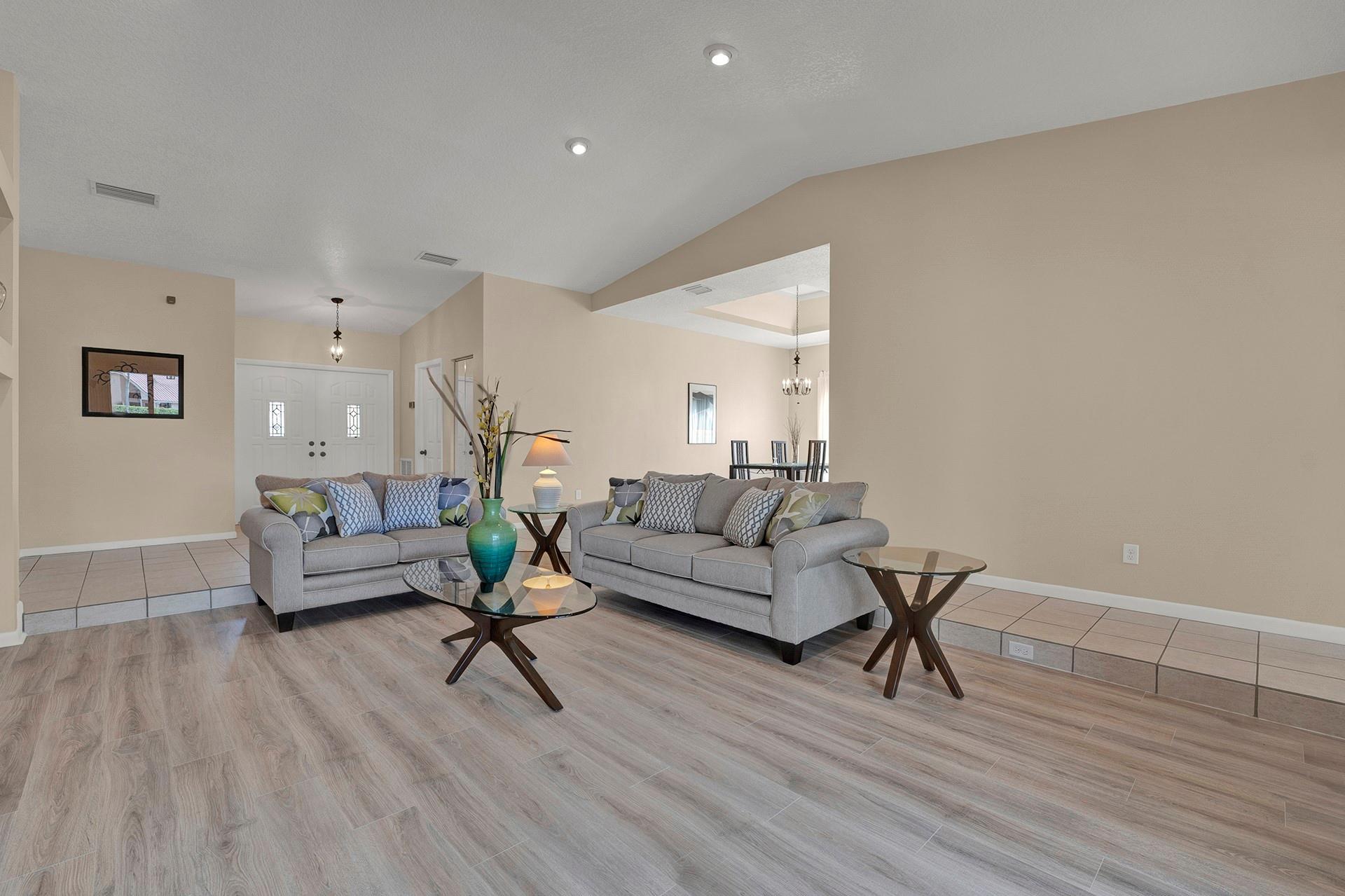 Pine Ridge 112-37 B - Residential
