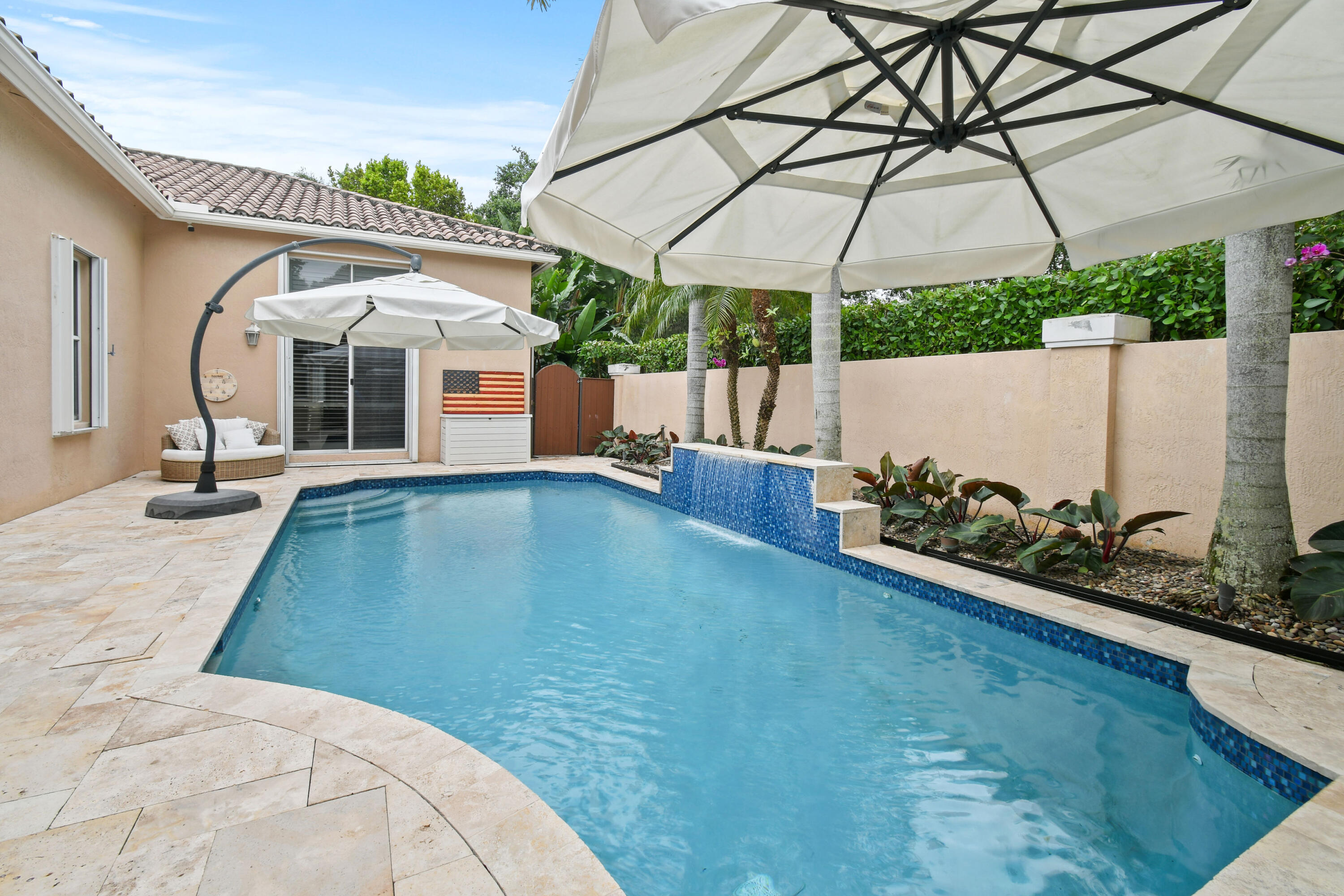 VALENCIA AT ABACOA - Residential