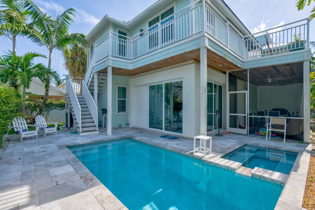 Photo of 504 Xanadu Place, Jupiter, FL 33477 (MLS # B26025743)