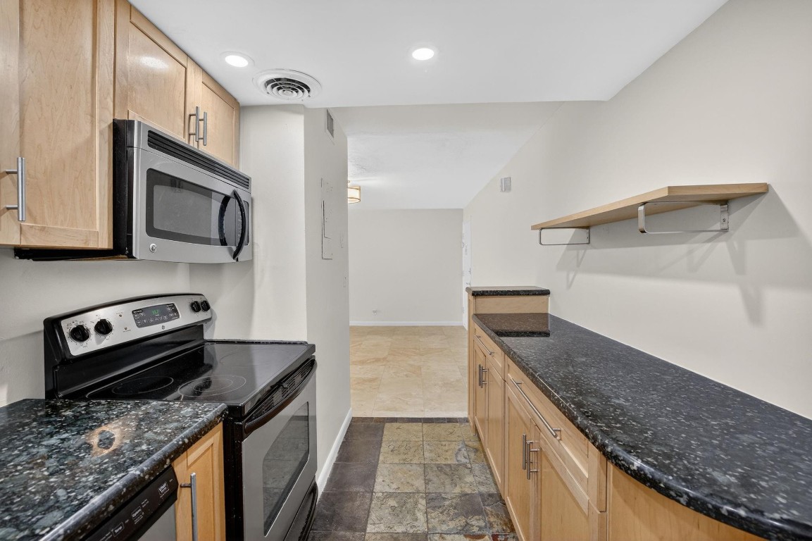 Caravel Condominium - Residential