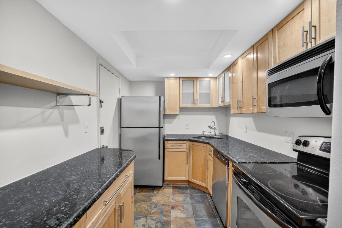 Caravel Condominium - Residential