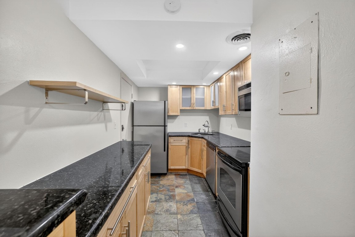 Caravel Condominium - Residential