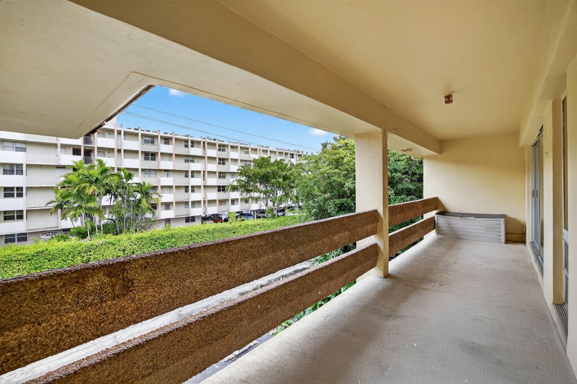 Caravel Condominium - Residential