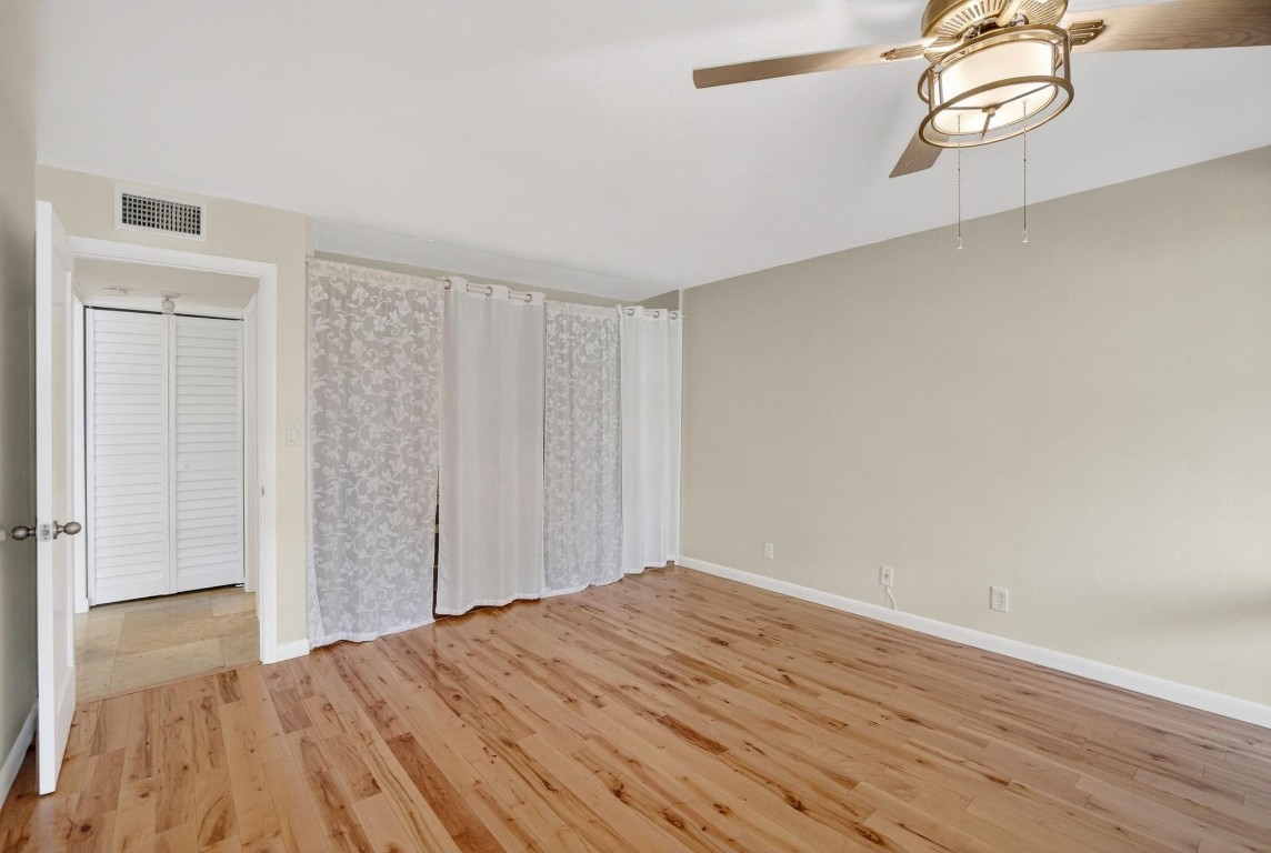 Caravel Condominium - Residential