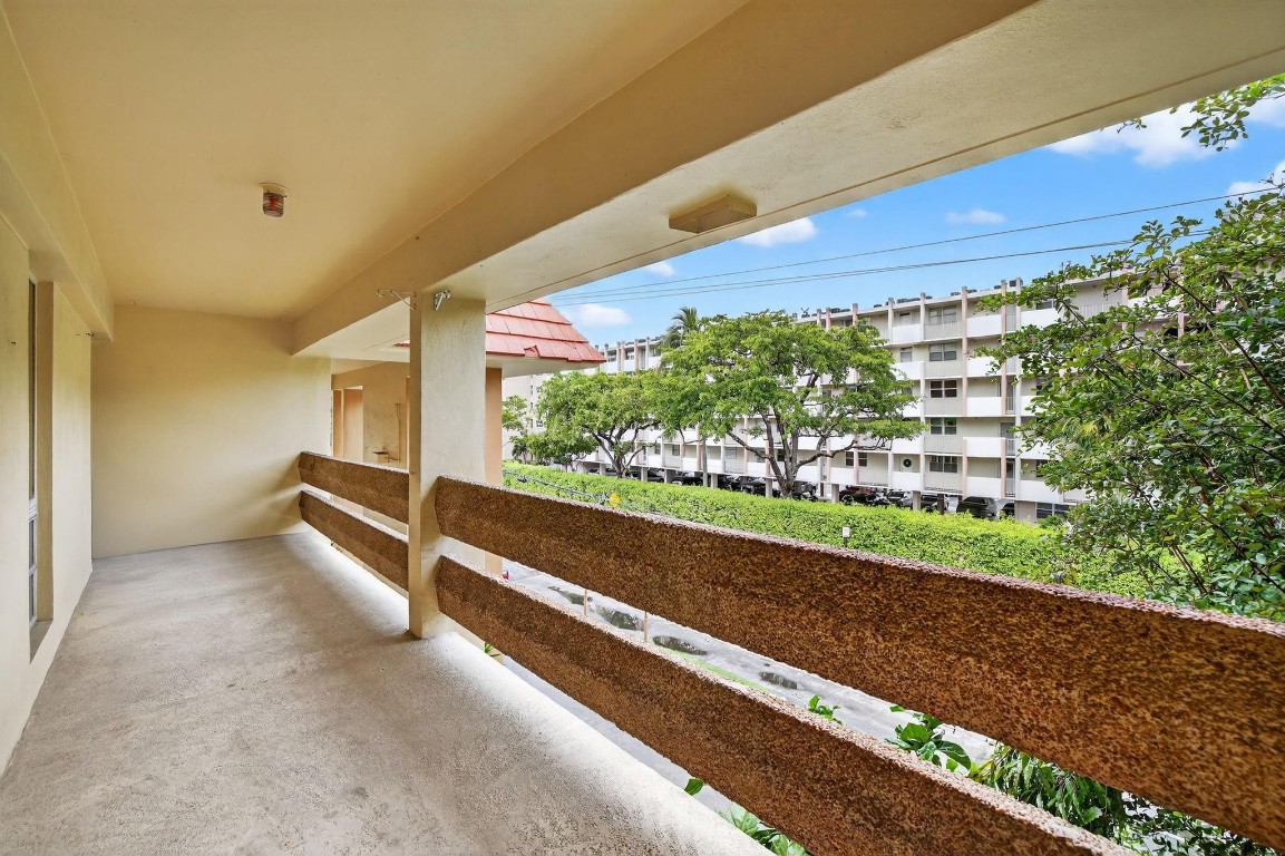 Caravel Condominium - Residential