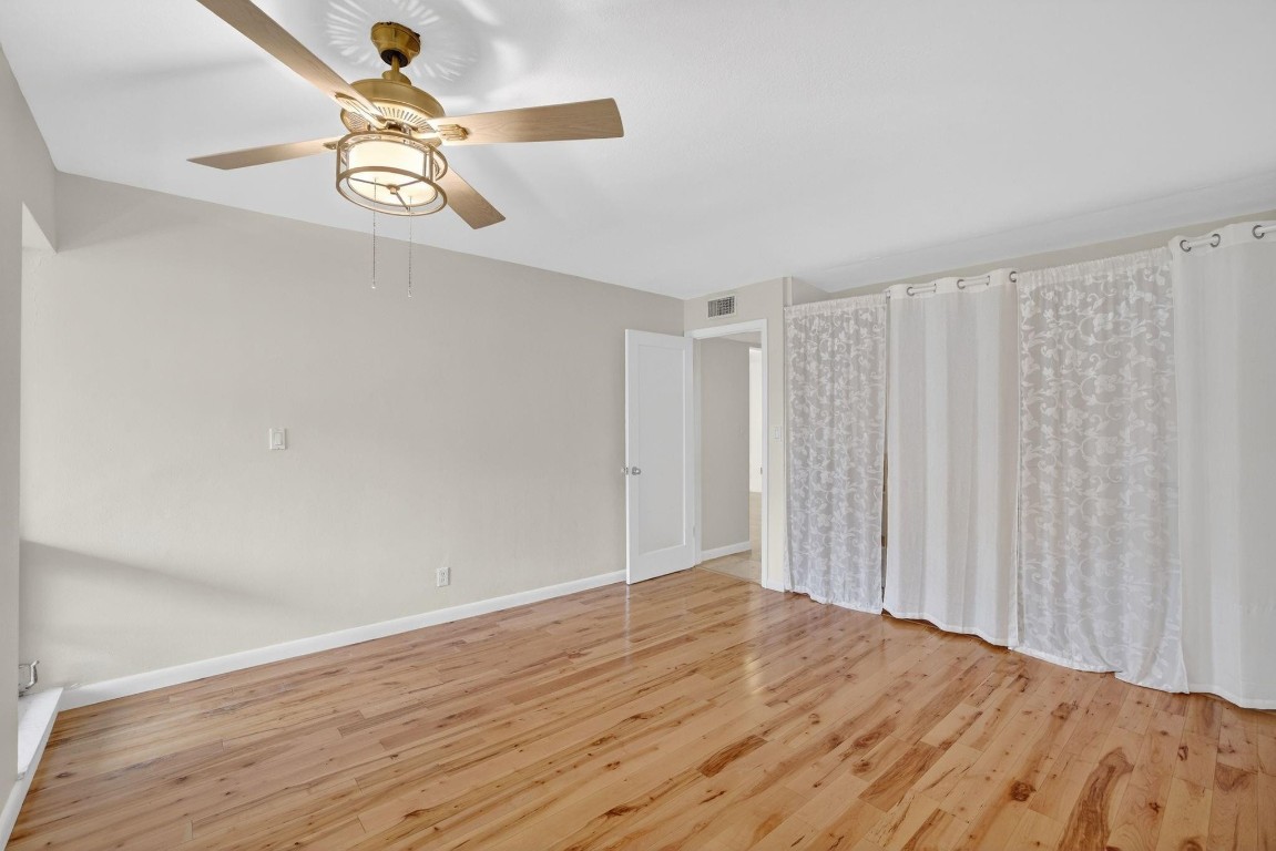 Caravel Condominium - Residential