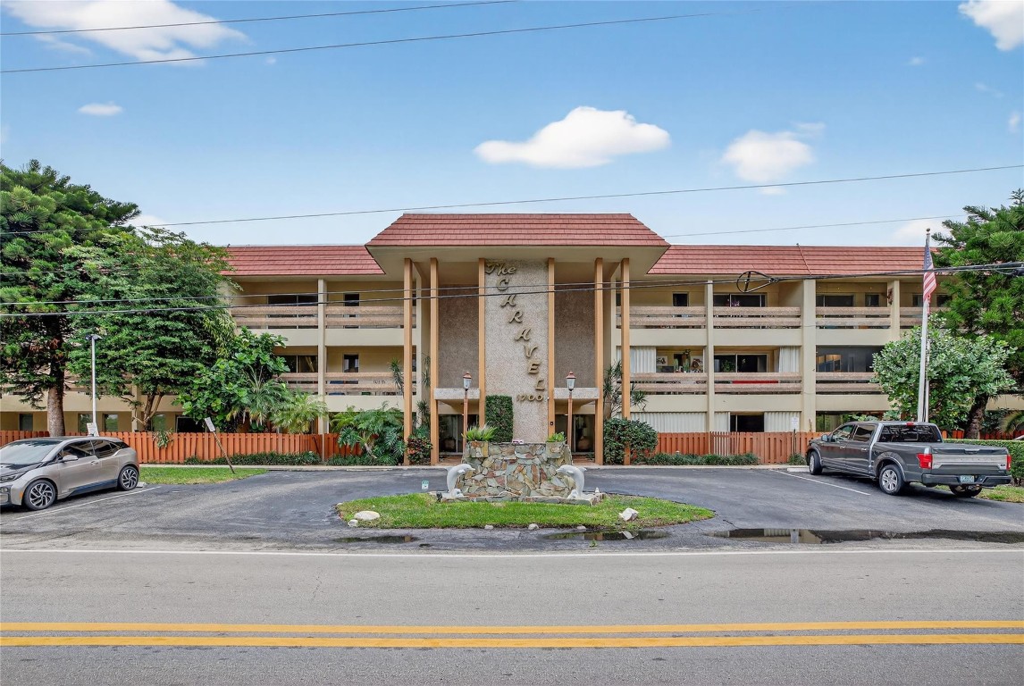 Caravel Condominium - Residential