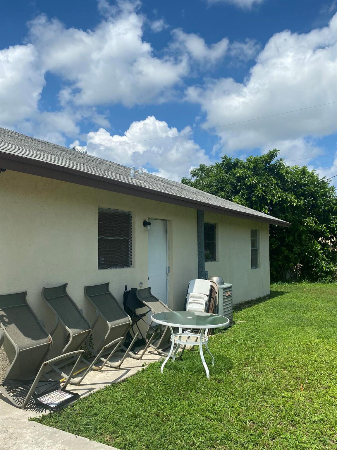 1310 W 24th Street, Riviera Beach, FL, 33404/$230,000 2 1310 W 24th Street