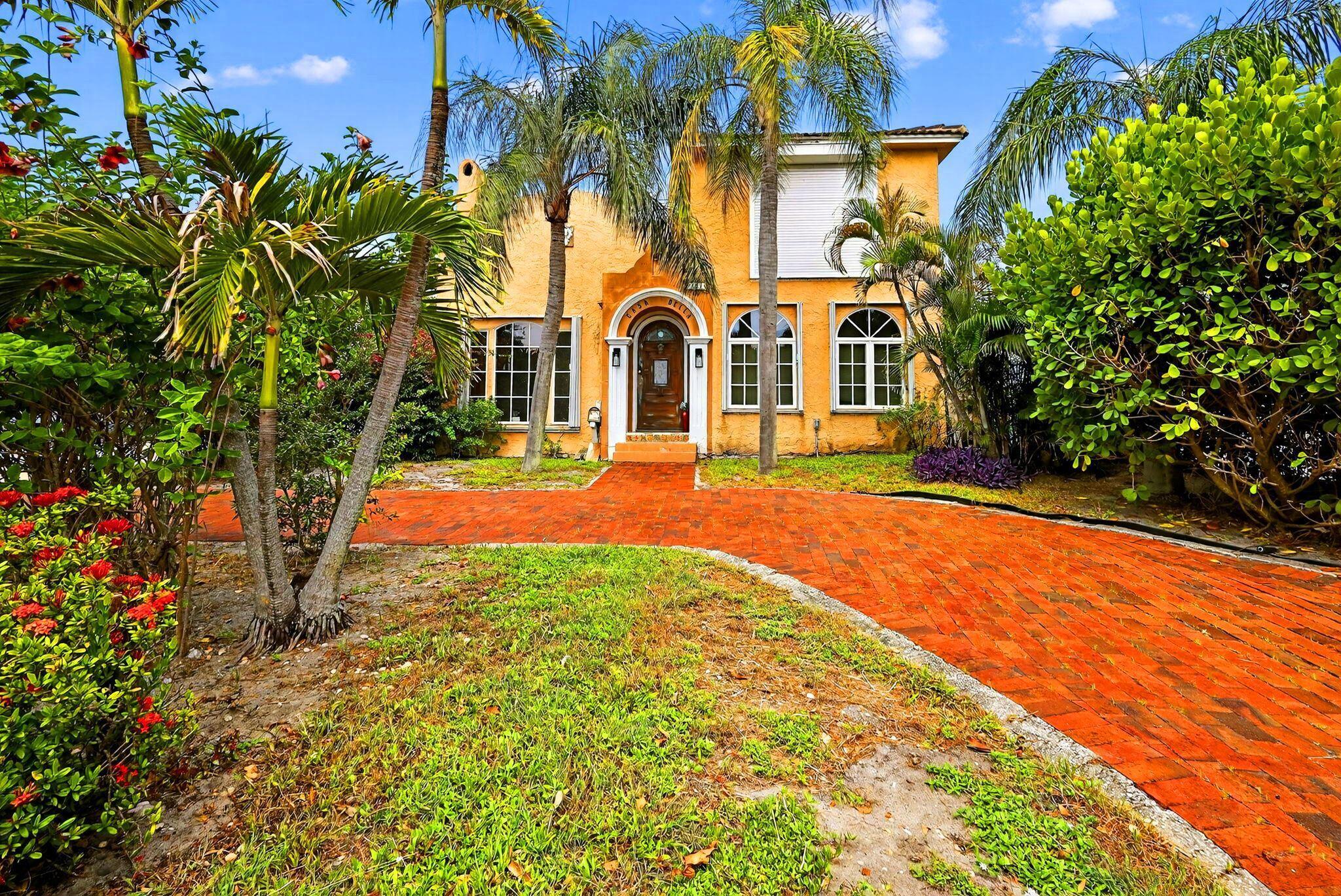 331 S Palmway