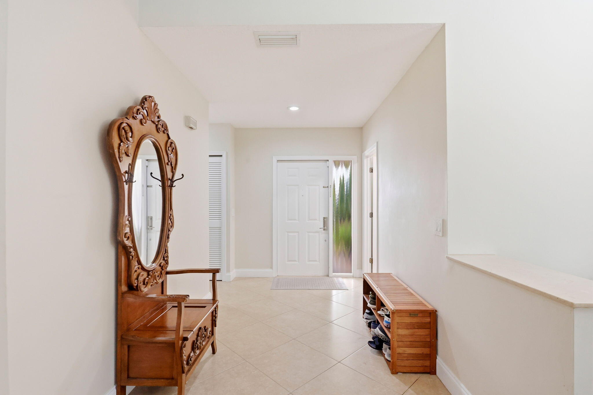 435 MOHAWK Lane