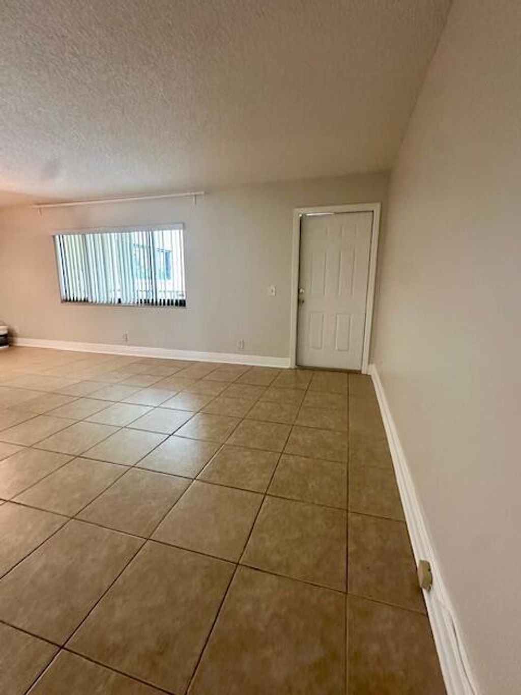 Photo of 915 Meadows Circle, Boynton Beach, FL 33436 (MLS # R11086666)