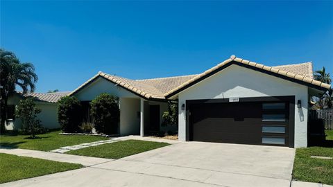 10111 SW 16th CT Davie FL 33324