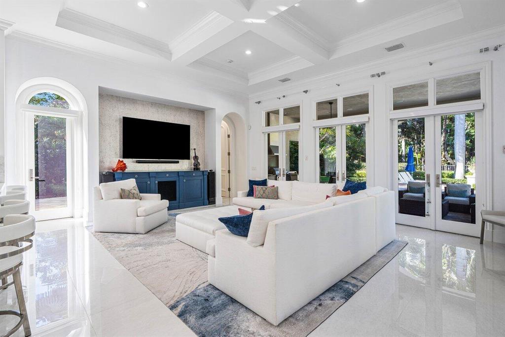 OLD PALM - Residential