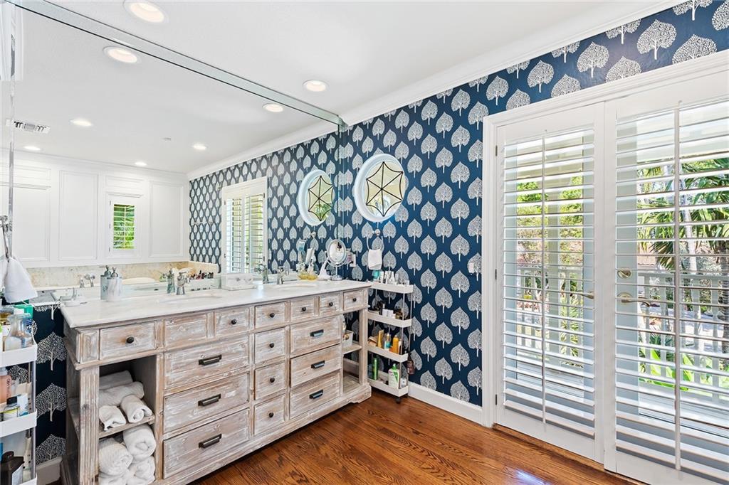 Riviera 6-17 B - Residential