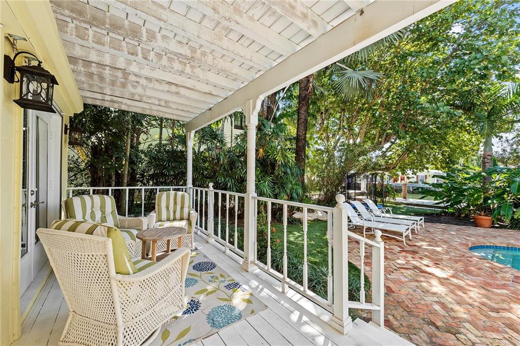 Riviera 6-17 B - Residential