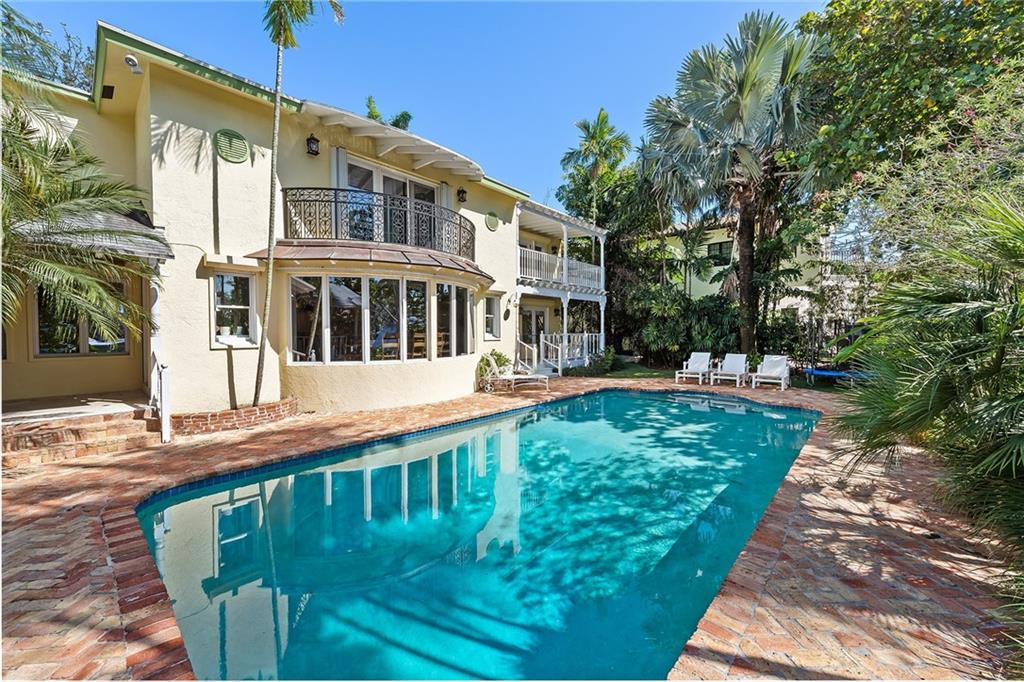 Riviera 6-17 B - Residential