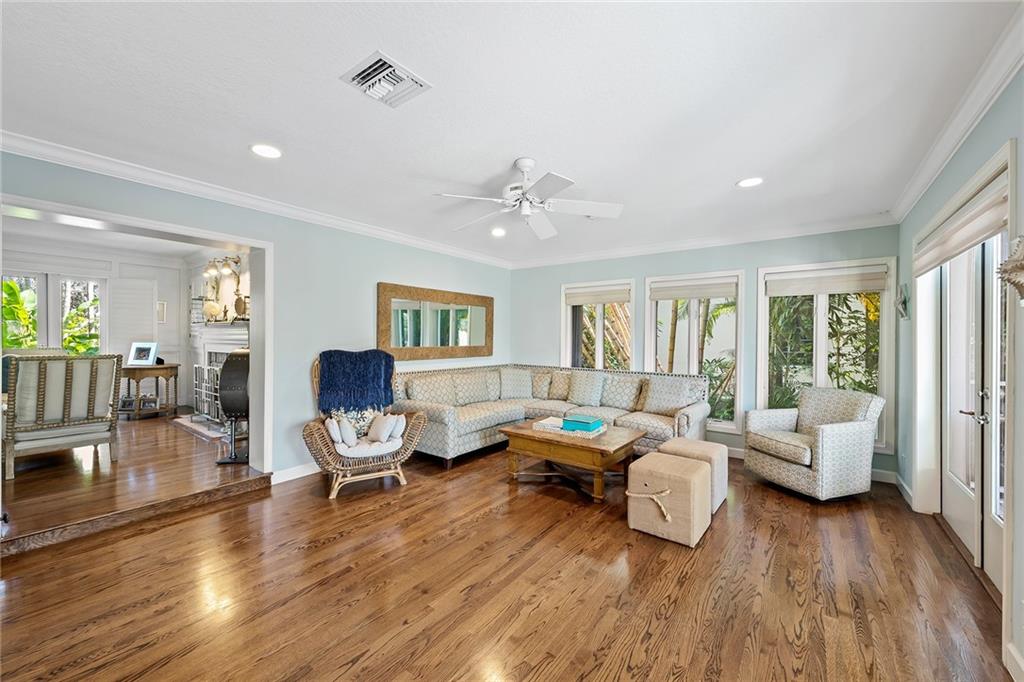 Riviera 6-17 B - Residential