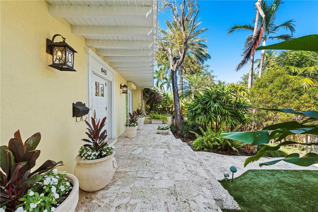 Riviera 6-17 B - Residential