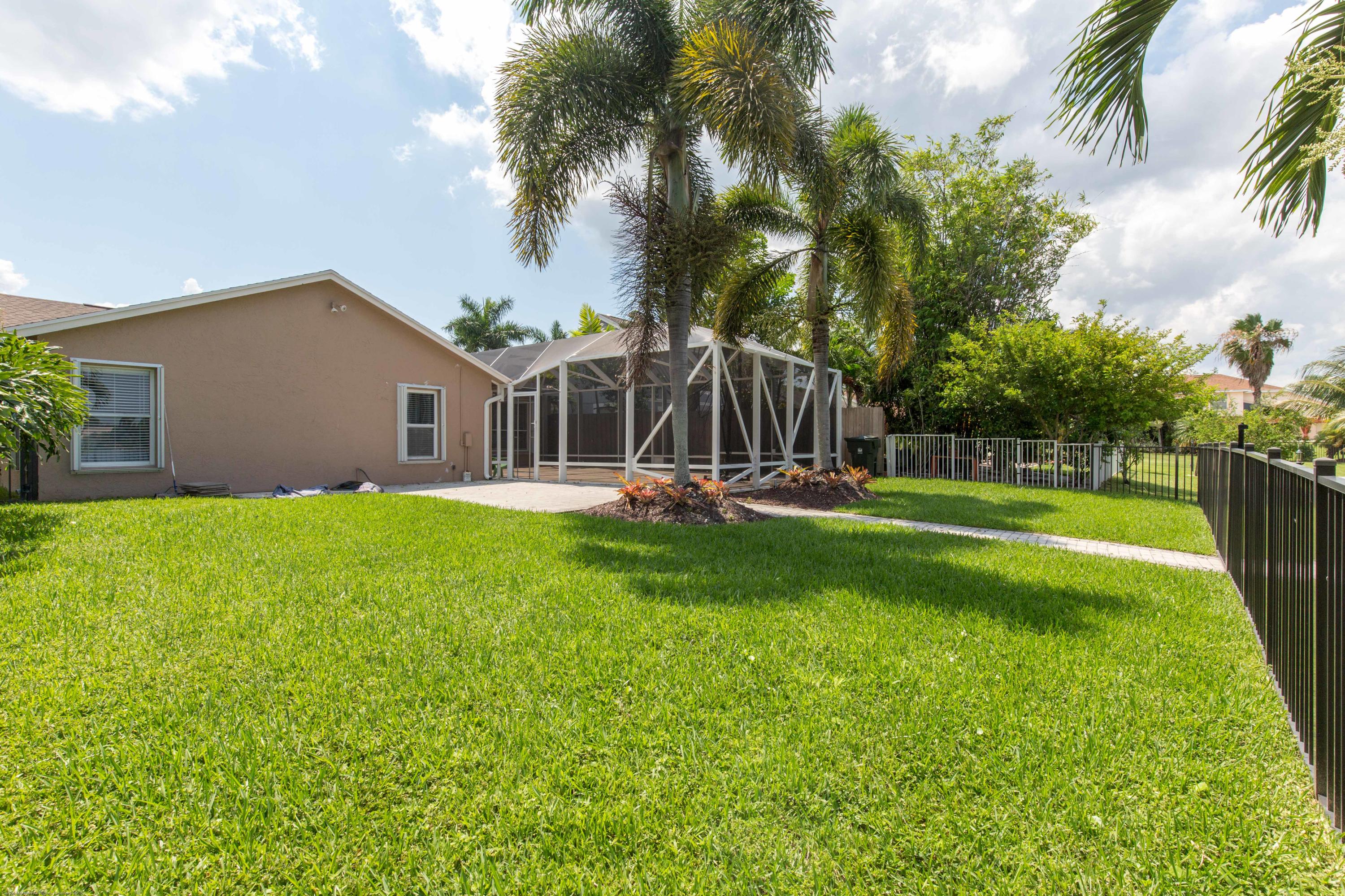 MEADOWLAND COVE 1 OF WELLINGTON - Residential Lease