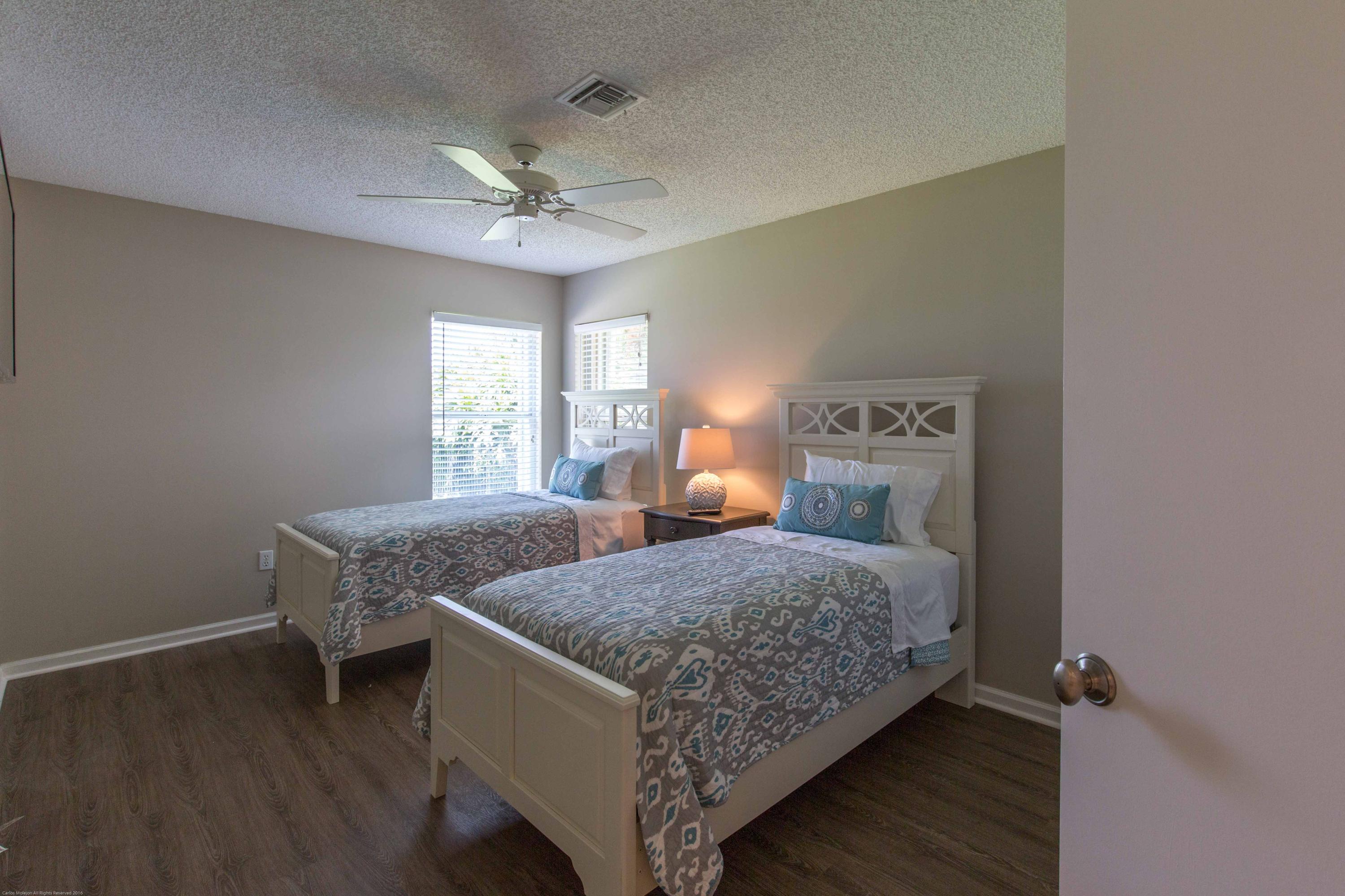 MEADOWLAND COVE 1 OF WELLINGTON - Residential Lease