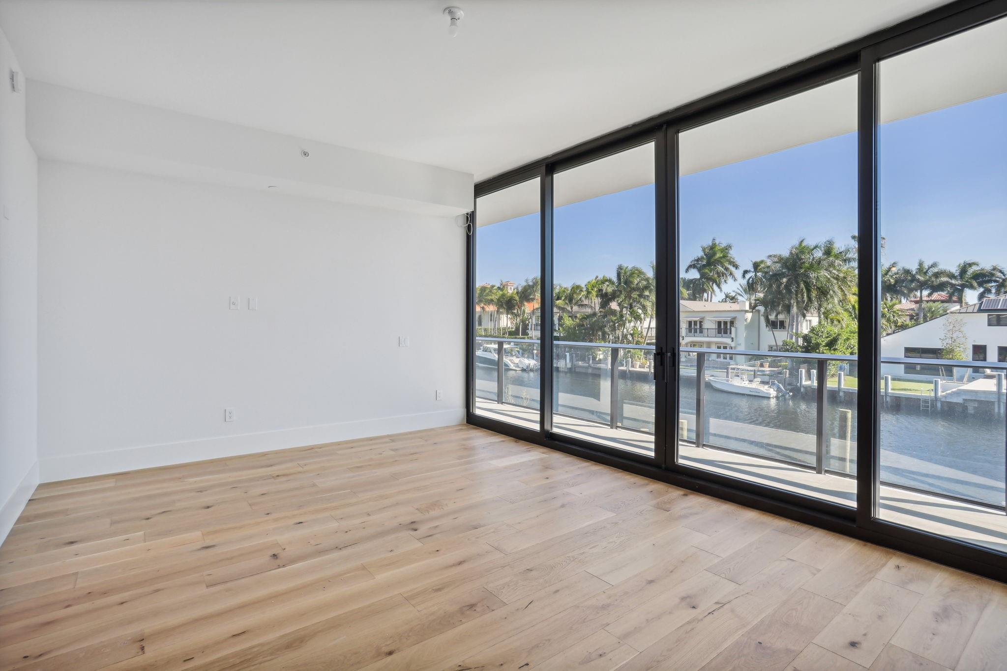 160 Marina Bay - Residential