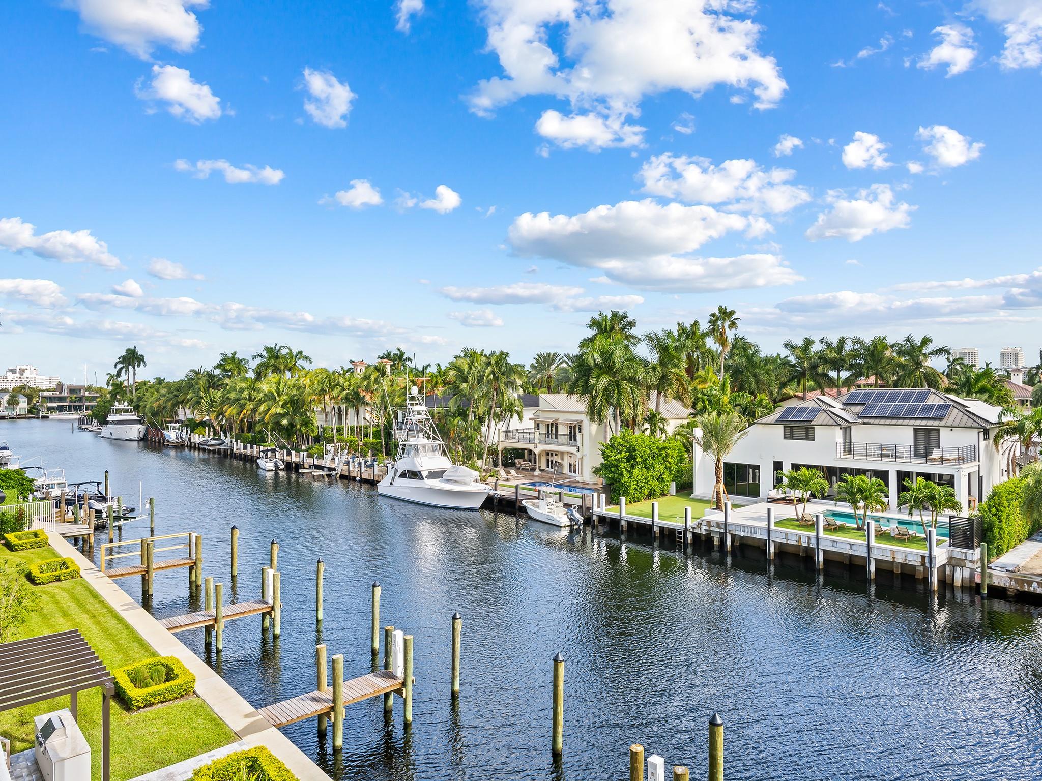 160 Marina Bay - Residential